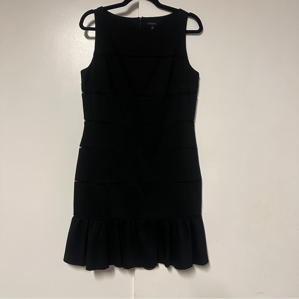 Ann Taylor Sleeveless Black Sheath Dress Lined eyelet details Size 8
